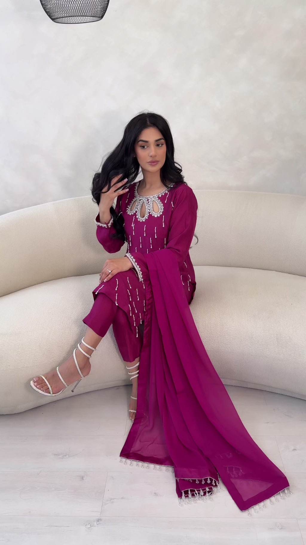 MAHNOOR
